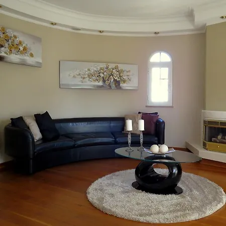 בית הארחה Moments - 3*